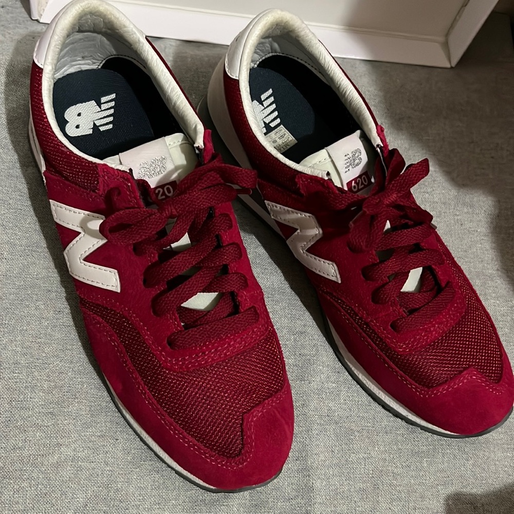 New Balance 620 sneakers